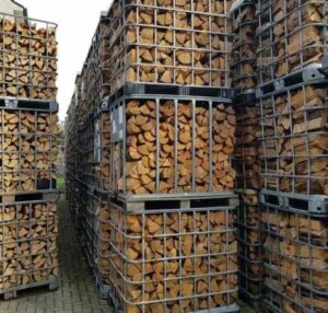 Chauffage au Bois : L’Art de Choisir le Meilleur Bois pour Votre Foyer